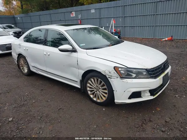 1VWBT7A35HC006997 2017 VOLKSWAGEN PASSAT - Image 1