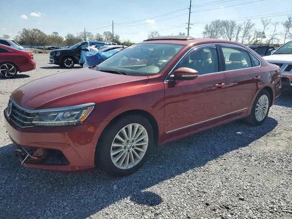 1VWBT7A35HC012332 2017 VOLKSWAGEN PASSAT - Image 1