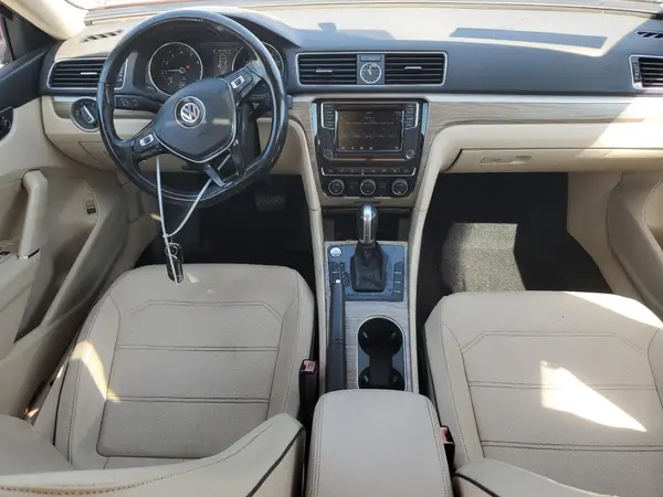 1VWBT7A35HC012332 2017 VOLKSWAGEN PASSAT - Image 8