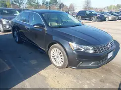 1VWBT7A35HC015957 2017 VOLKSWAGEN PASSAT