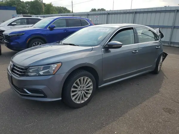 1VWBT7A35HC021208 2017 VOLKSWAGEN PASSAT - Image 1