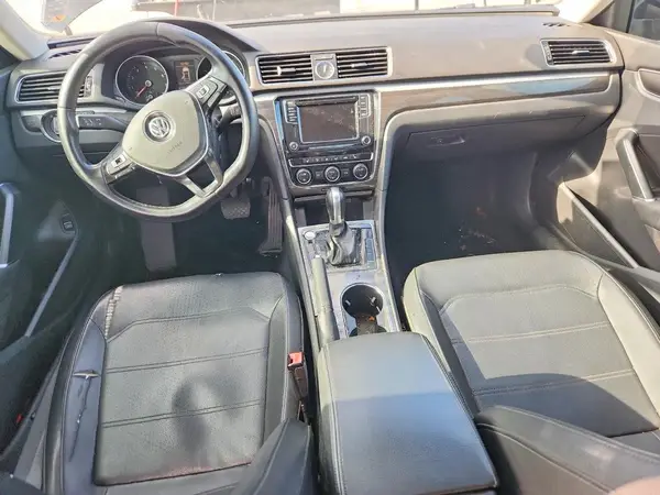 1VWBT7A35HC022374 2017 VOLKSWAGEN PASSAT - Image 8