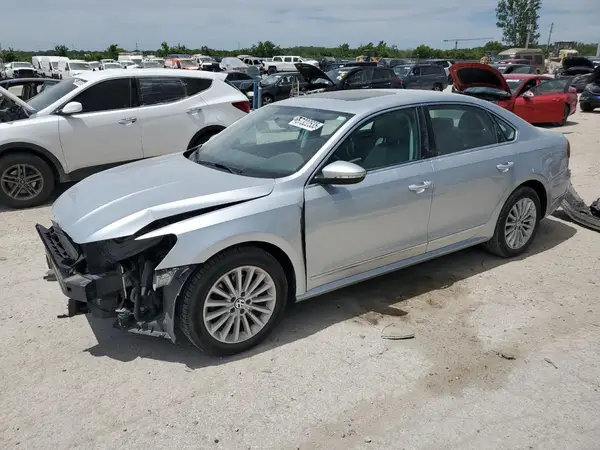 1VWBT7A35HC026330 2017 VOLKSWAGEN PASSAT - Image 1