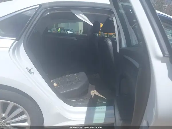 1VWBT7A35HC027462 2017 VOLKSWAGEN PASSAT - Image 8