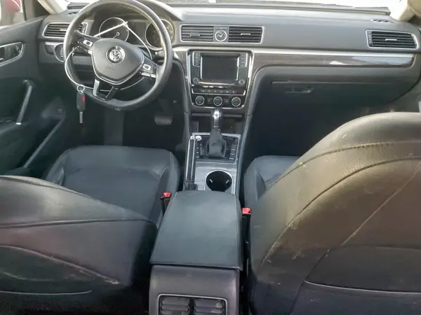 1VWBT7A35HC031768 2017 VOLKSWAGEN PASSAT - Image 8