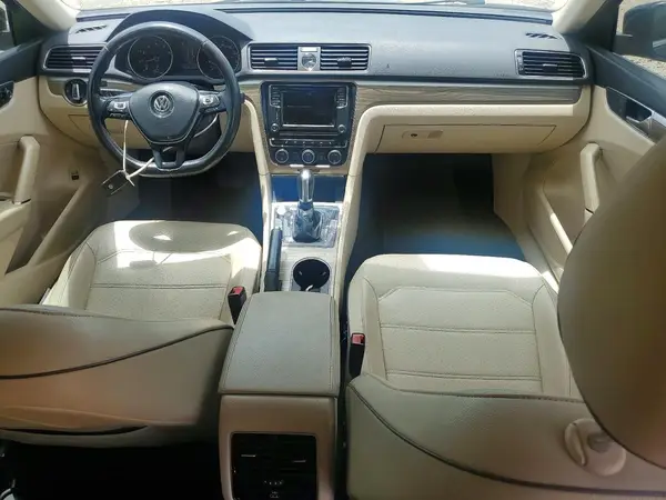 1VWBT7A35HC036307 2017 VOLKSWAGEN PASSAT - Image 8