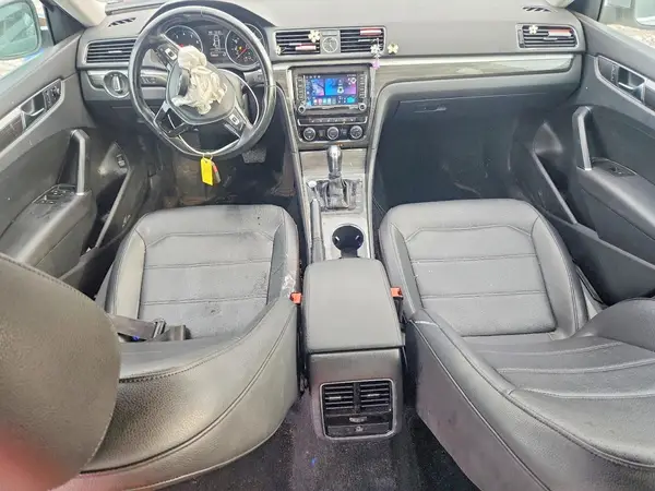 1VWBT7A35HC036405 2017 VOLKSWAGEN PASSAT - Image 8