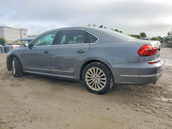 1VWBT7A35HC052250 2017 VOLKSWAGEN PASSAT - Image 2