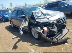 1VWBT7A35HC075303 2017 VOLKSWAGEN PASSAT