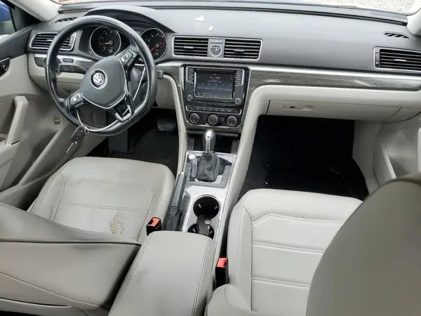 1VWBT7A35HC080789 2017 VOLKSWAGEN PASSAT - Image 8