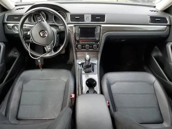 1VWBT7A36GC002472 2016 VOLKSWAGEN PASSAT - Image 8