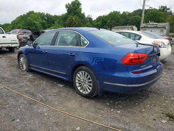 1VWBT7A36GC005873 2016 VOLKSWAGEN PASSAT - Image 2