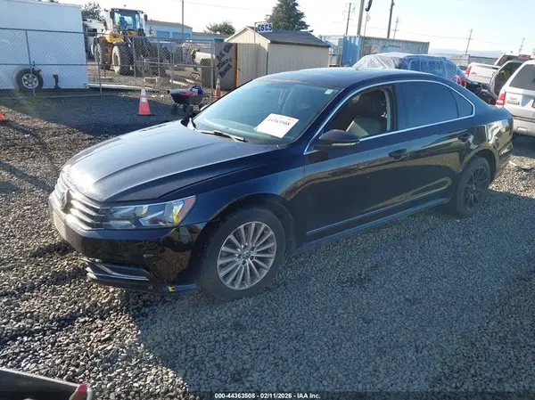 1VWBT7A36GC010037 2016 VOLKSWAGEN PASSAT - Image 2