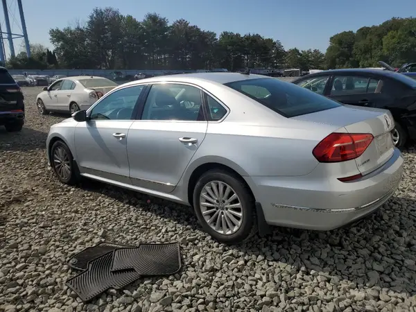 1VWBT7A36GC011740 2016 VOLKSWAGEN PASSAT - Image 2