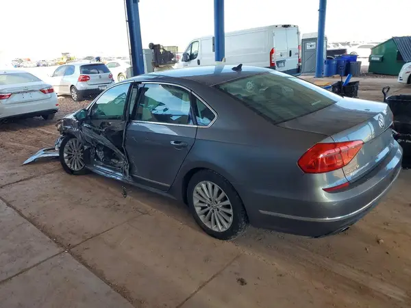 1VWBT7A36GC012242 2016 VOLKSWAGEN PASSAT - Image 2