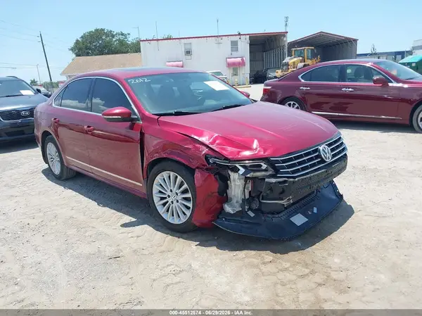 1VWBT7A36GC014265 2016 VOLKSWAGEN PASSAT - Image 1