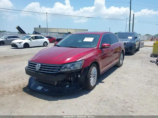 1VWBT7A36GC014265 2016 VOLKSWAGEN PASSAT - Image 2