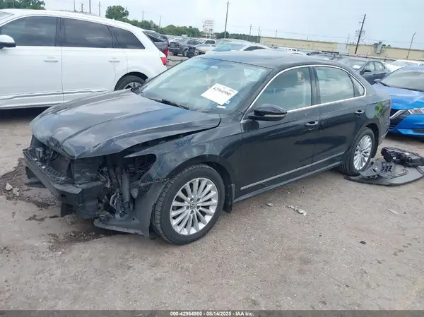 1VWBT7A36GC014668 2016 VOLKSWAGEN PASSAT - Image 2