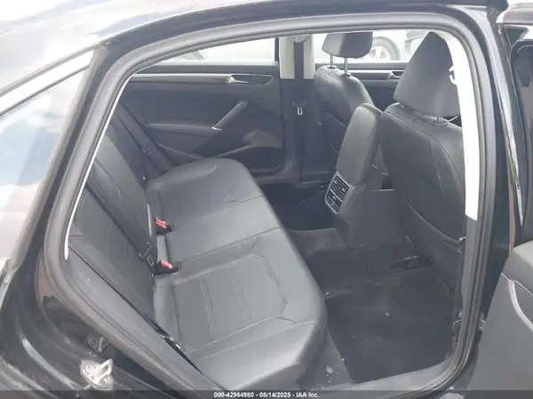 1VWBT7A36GC014668 2016 VOLKSWAGEN PASSAT - Image 8