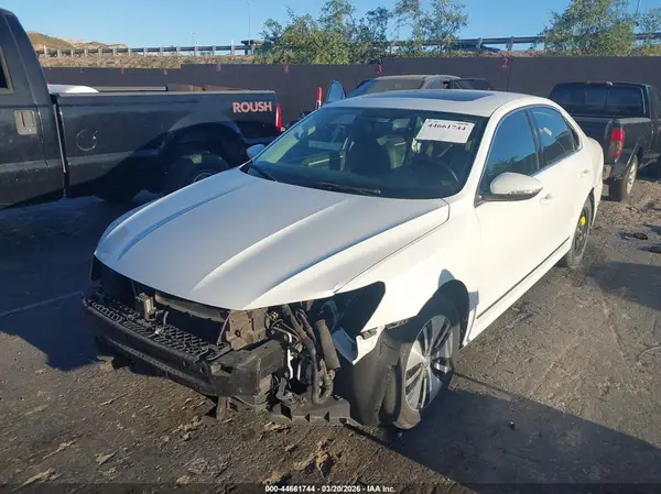 1VWBT7A36GC020518 2016 VOLKSWAGEN PASSAT - Image 2