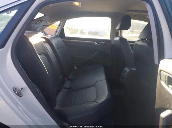 1VWBT7A36GC020518 2016 VOLKSWAGEN PASSAT - Image 8