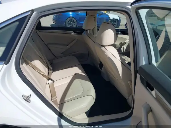 1VWBT7A36GC024570 2016 VOLKSWAGEN PASSAT - Image 8