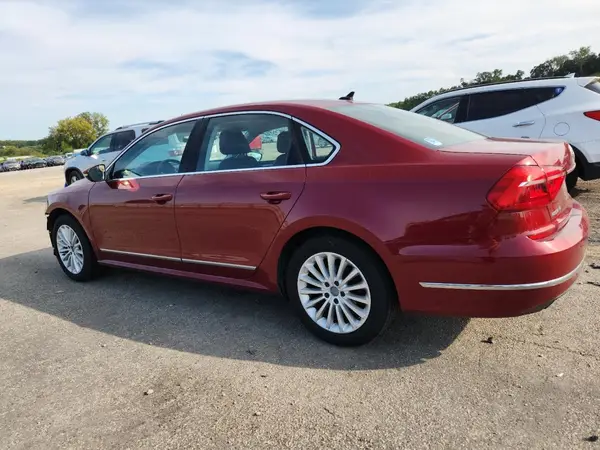 1VWBT7A36GC028781 2016 VOLKSWAGEN PASSAT - Image 2