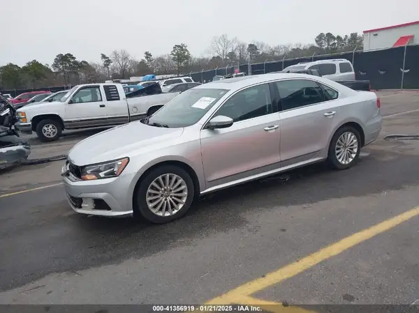 1VWBT7A36GC032250 2016 VOLKSWAGEN PASSAT - Image 2