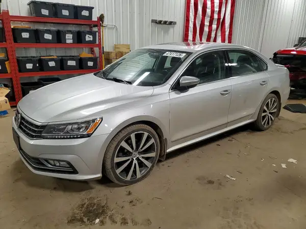 1VWBT7A36GC045306 2016 VOLKSWAGEN PASSAT - Image 1