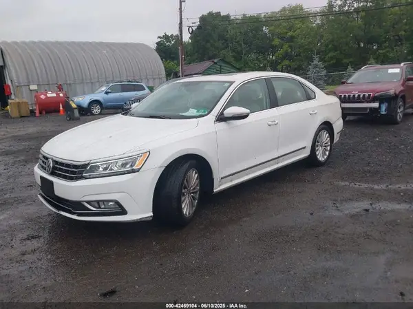 1VWBT7A36GC061568 2016 VOLKSWAGEN PASSAT - Image 2