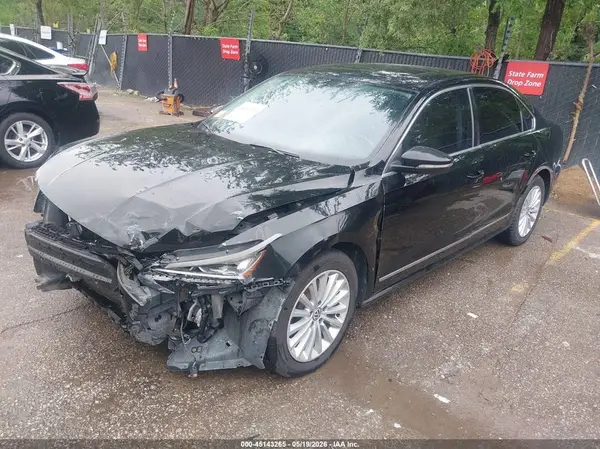 1VWBT7A36GC063546 2016 VOLKSWAGEN PASSAT - Image 2