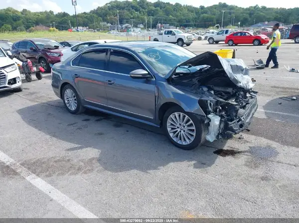 1VWBT7A36GC067497 2016 VOLKSWAGEN PASSAT - Image 1