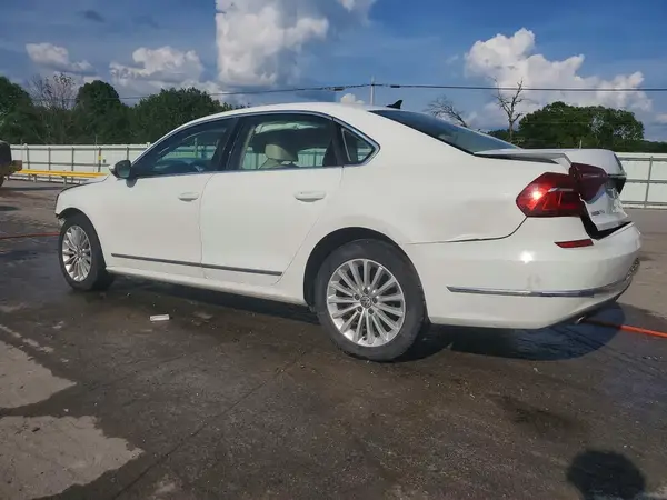 1VWBT7A36HC005339 2017 VOLKSWAGEN PASSAT - Image 2