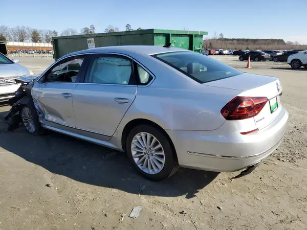 1VWBT7A36HC007074 2017 VOLKSWAGEN PASSAT - Image 2