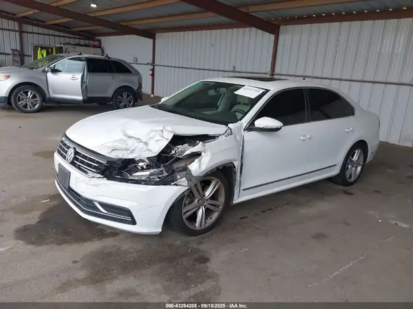 1VWBT7A36HC008340 2017 VOLKSWAGEN PASSAT - Image 2