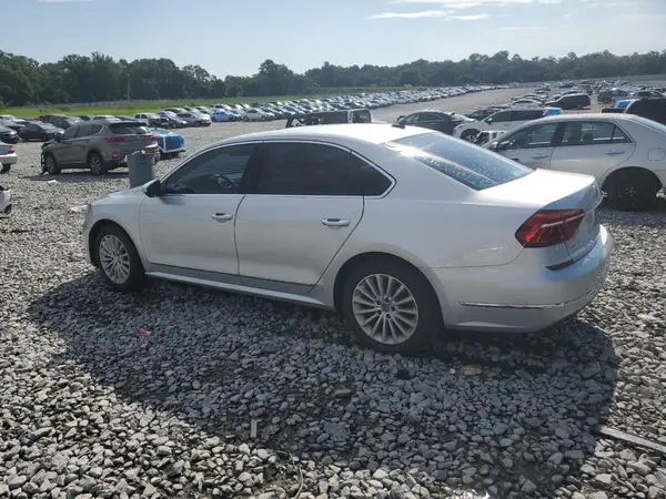 1VWBT7A36HC034422 2017 VOLKSWAGEN PASSAT - Image 2