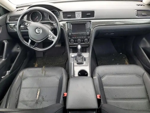 1VWBT7A36HC036137 2017 VOLKSWAGEN PASSAT - Image 8