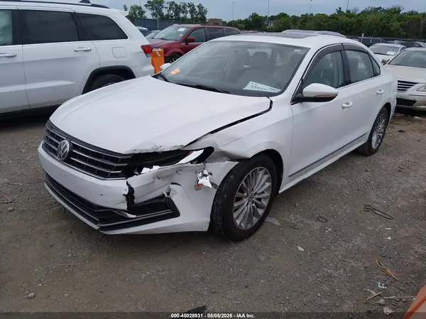 1VWBT7A36HC039488 2017 VOLKSWAGEN PASSAT - Image 2