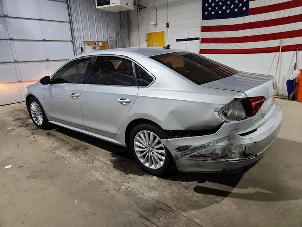 1VWBT7A36HC040446 2017 VOLKSWAGEN PASSAT - Image 2