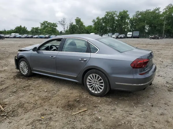 1VWBT7A36HC041239 2017 VOLKSWAGEN PASSAT - Image 2