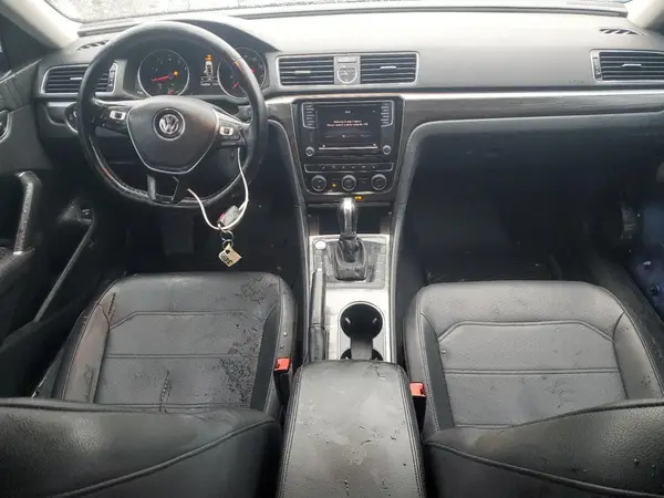1VWBT7A36HC048661 2017 VOLKSWAGEN PASSAT - Image 8