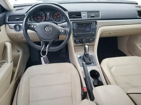 1VWBT7A36HC053150 2017 VOLKSWAGEN PASSAT - Image 8
