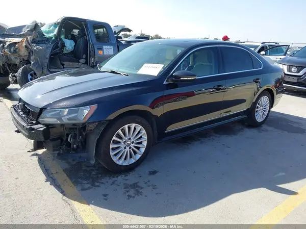 1VWBT7A36HC053603 2017 VOLKSWAGEN PASSAT - Image 2