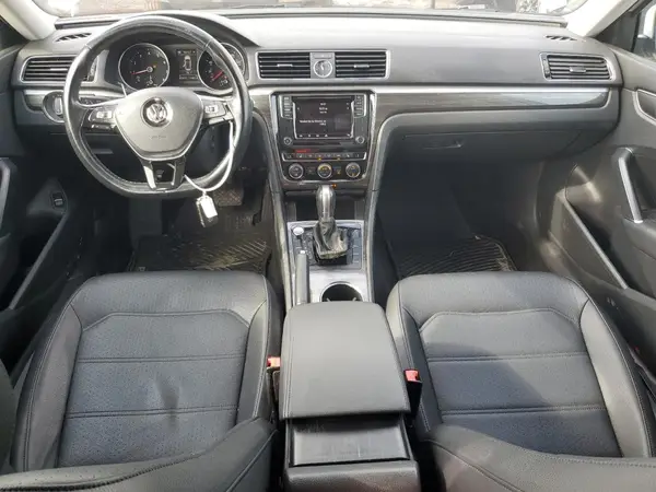 1VWBT7A36HC056159 2017 VOLKSWAGEN PASSAT - Image 8