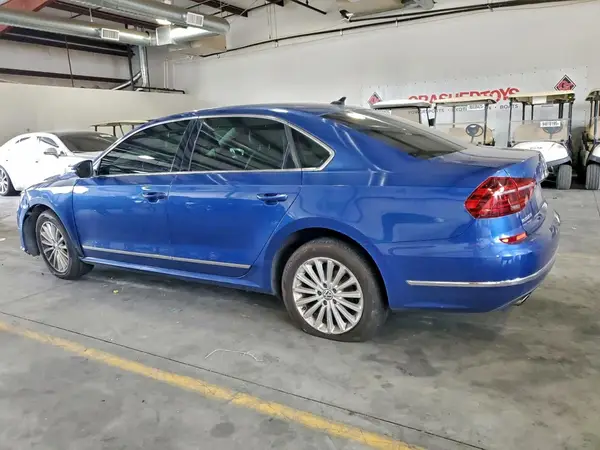 1VWBT7A36HC069459 2017 VOLKSWAGEN PASSAT - Image 2