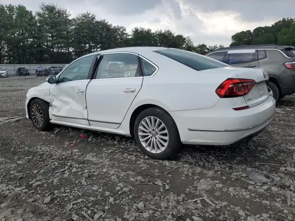 1VWBT7A36HC086455 2017 VOLKSWAGEN PASSAT - Image 2
