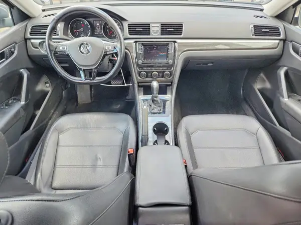 1VWBT7A37GC014128 2016 VOLKSWAGEN PASSAT - Image 8