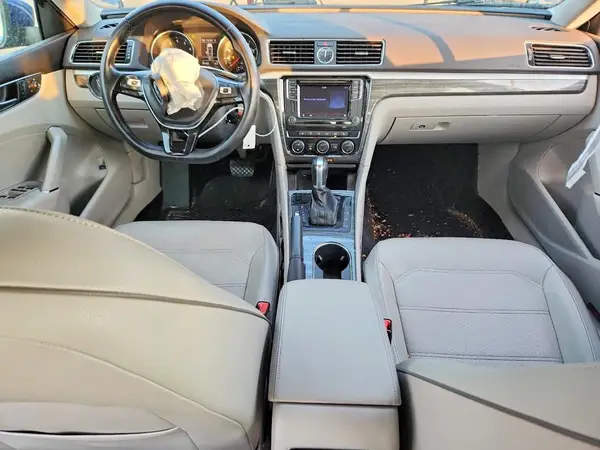 1VWBT7A37GC015988 2016 VOLKSWAGEN PASSAT - Image 8