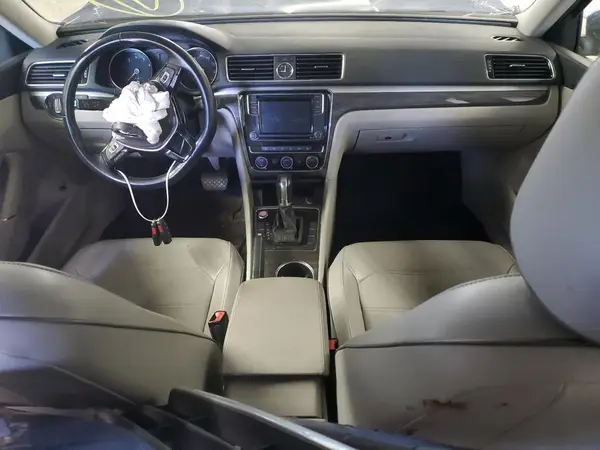1VWBT7A37GC017997 2016 VOLKSWAGEN PASSAT - Image 8