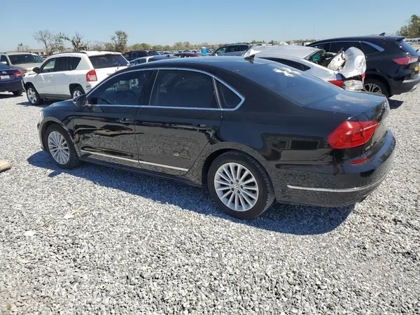 1VWBT7A37GC024691 2016 VOLKSWAGEN PASSAT - Image 2